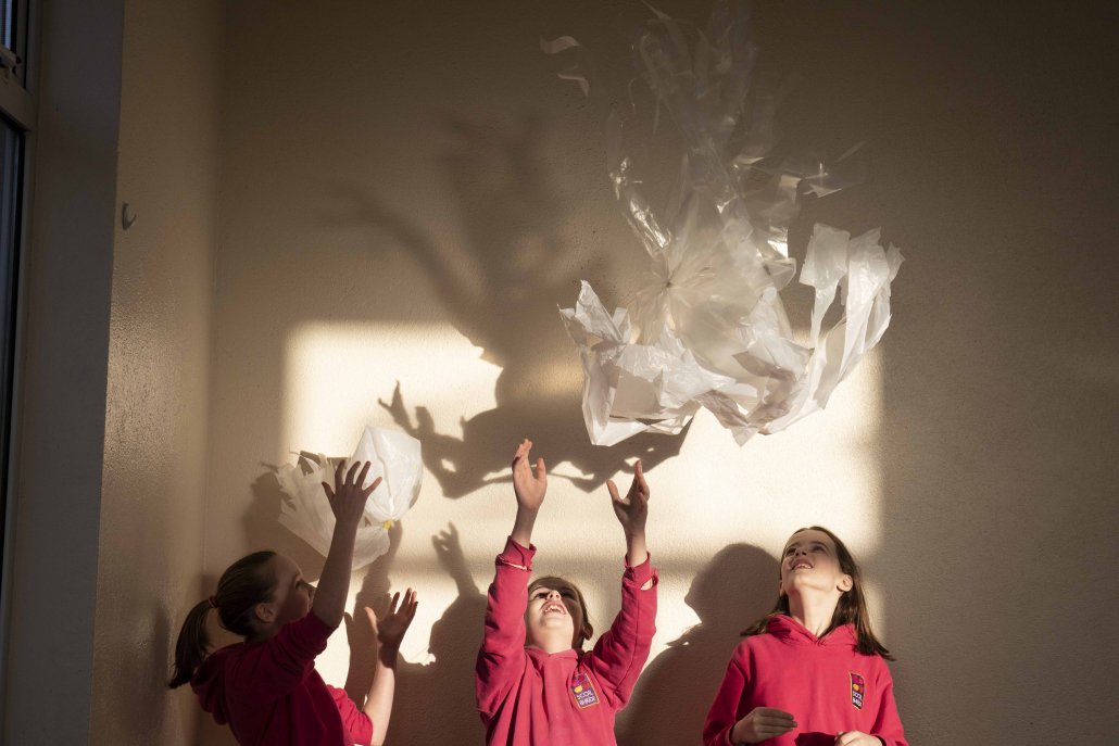 .@MaREI and @PortOfCork team up to showcase stunning artwork created by students to highlight #coastalpollution at the "Maintaining a Healthy Harbour" #3DArt exhibition. More info: bit.ly/2vDhvfY #WeAreCork <a href="/MarineInst/">Marine Institute</a> <a href="/corkcitycouncil/">Cork City Council</a>