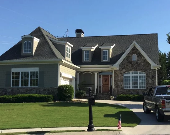 armorxteriors's tweet photo. A new #certainteed roof and #plygem windows totally transformed this gorgeous North Georgia Home.
#roofing #windows #chattanooga #armorxteriors #renovations #remodeling https://t.co/cXgBfOTzJZ
