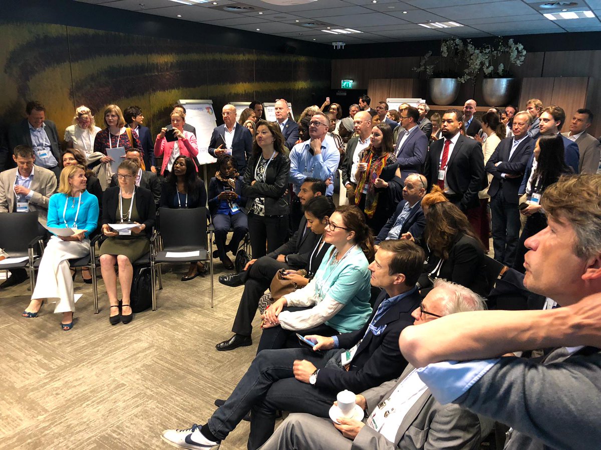 CircularHotspot's tweet photo. Full room for circular economy at #GES2019!
@MinIenW @BlackBearCarbon @ING_news @ingnl #circulareconomy #circularchange #financingcircularbusinessmodels #circularbusinessmodels #financing https://t.co/cQcBSFntJH