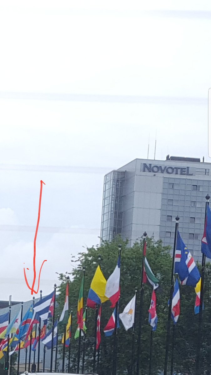 Dernier jour du sommet @ges2019 je participerai a deux conferences: a  15h00 conference sur l'Afrique et a 16h30 conference avec Ivanka Trump comme oratrice...le drapeau de la #RDCongo flotte deja..Heureuse d'etre ici coe #sminpowergroup pour representer la grande nation, la RDC