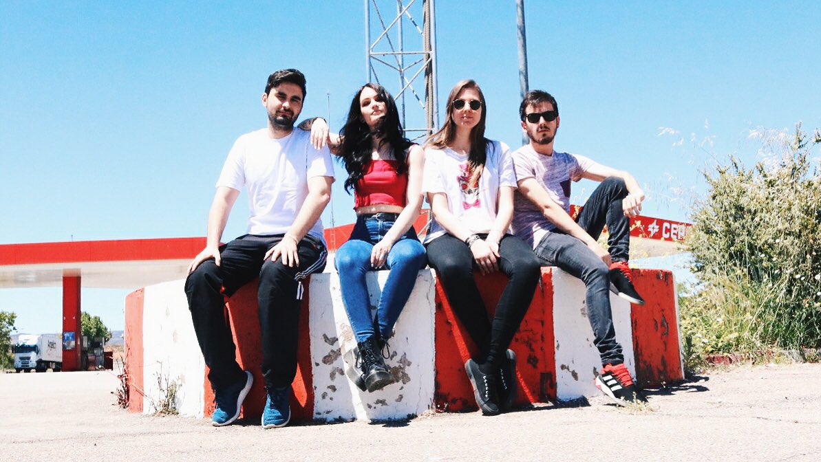 civesband's tweet photo. ⚠️POR SI NO TE HAS ENTERADO⚠️ INCENDIO ya está disponible en todas las gasolineras y plataformas digitales🔥

Dadle una escucha y coread todos los temas con nosotros el 29 DE JUNIO en la @SalaElSol 🎫🎟 Entraditas en @notikumi 

#lefest #summerinthecity #madrid #incendio #cives https://t.co/zVYsRiWjLX