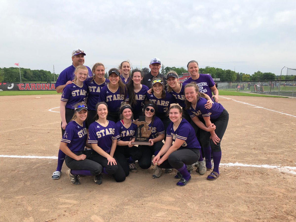 SCA_Stars's tweet photo. Our softball 🥎 #STARS became district champs last night, winning against Whitmore Lake 5-2! Congrats ladies, we're so proud of all the hard work you put in this season! 🏆💜⭐️ #GoooSTARS #SCAPride https://t.co/WaGn1hqPCs