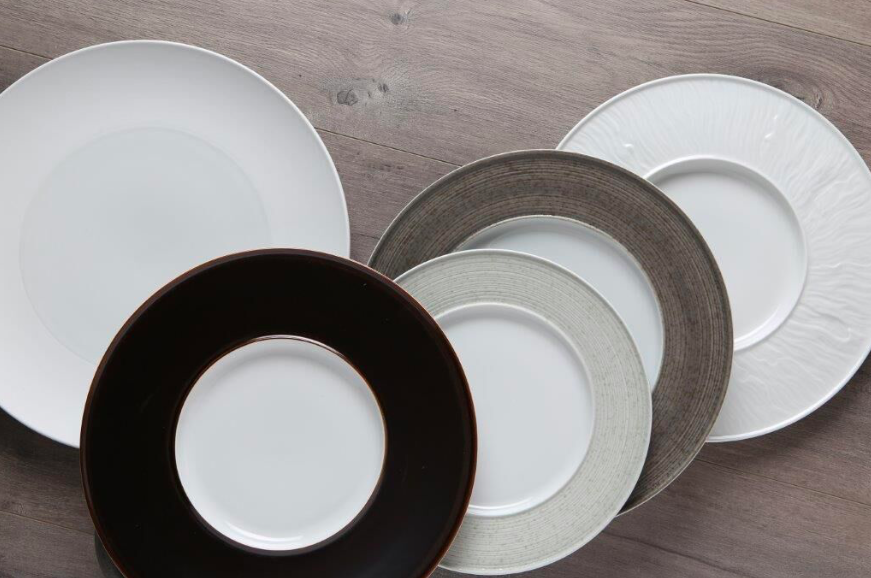 tuxtonchina's tweet photo. Let your creativity run wild with Tuxton! We let our customers tailor their own unique ceramic designs and explore color glazes beyond our current color palettes to create a style that's all yours.

#UpgradeToTuxton #Tuxton #CustomPlates #Tableware #Hospitality #TabletopMatters https://t.co/XE68uU3hkl