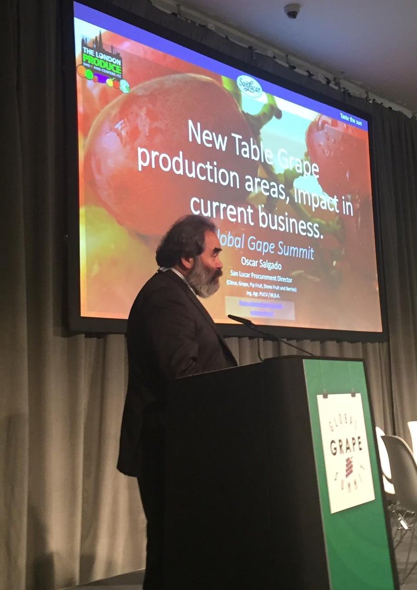 PortalFruticola's tweet photo. ¿Cuál es el futuro para la uva de mesa? Un panel de expertos internacionales lo analizan en el Global Grape Summit 2019 🍇#globalgrapesummit #LondonProduceShow #celebratingFRESH https://t.co/6aKBA3h0uC