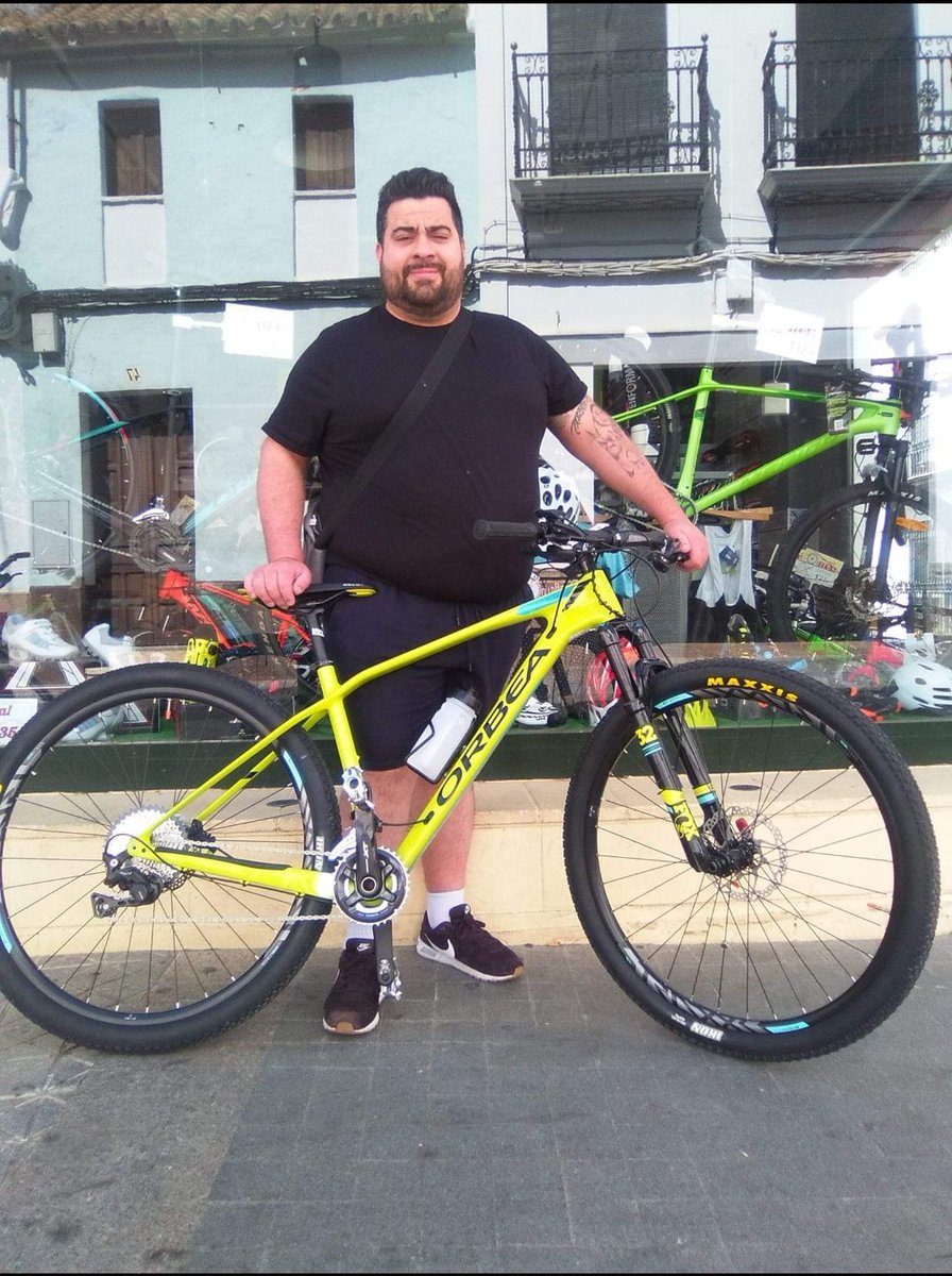 onde_va_omio's tweet photo. Como le dé por salir en bicicleta los fines de semana... Nos fastidia la vida a más de uno. https://t.co/EVw4mtkN1J