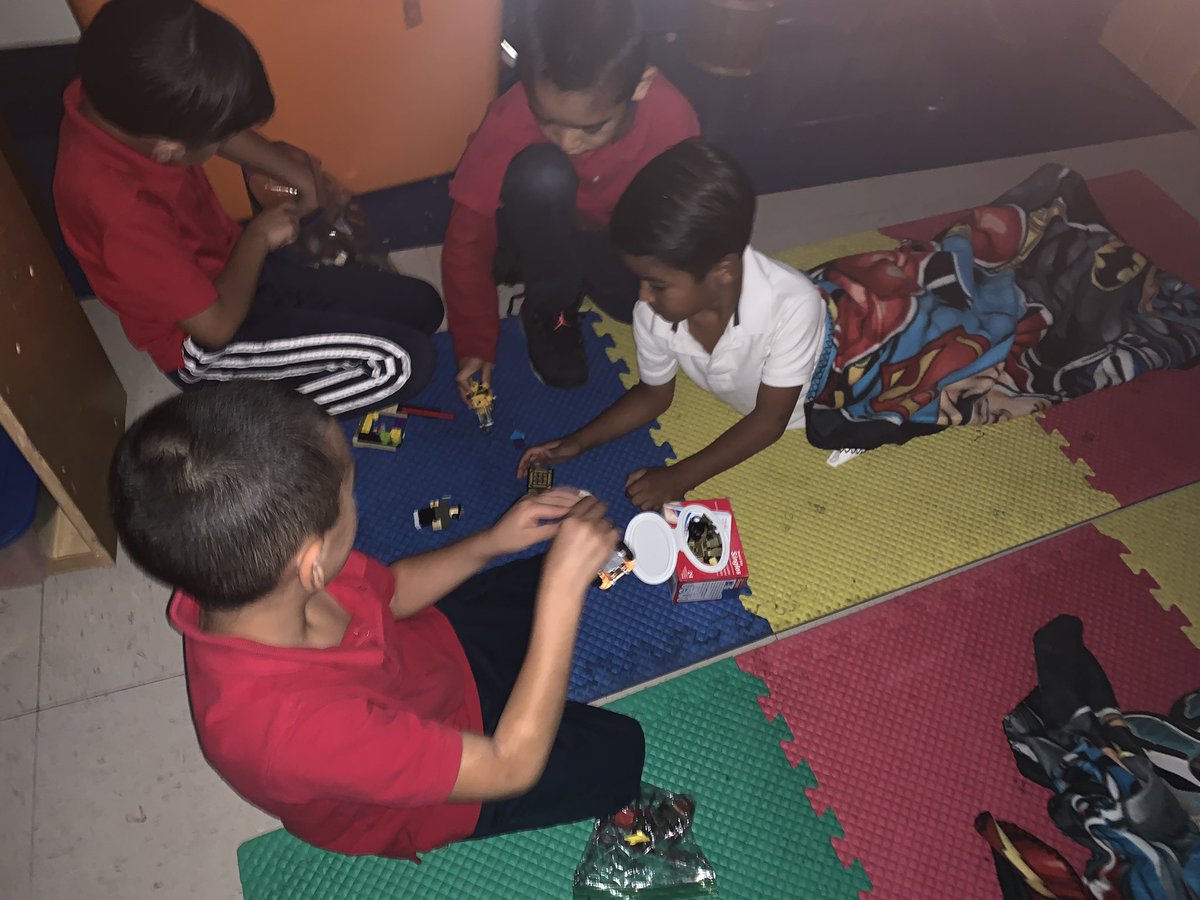 patpenavargas's tweet image. Kinder cubs @NISDCable enjoying the great outdoors in our classroom for some camping fun. #ThisIsCable #itsthelast