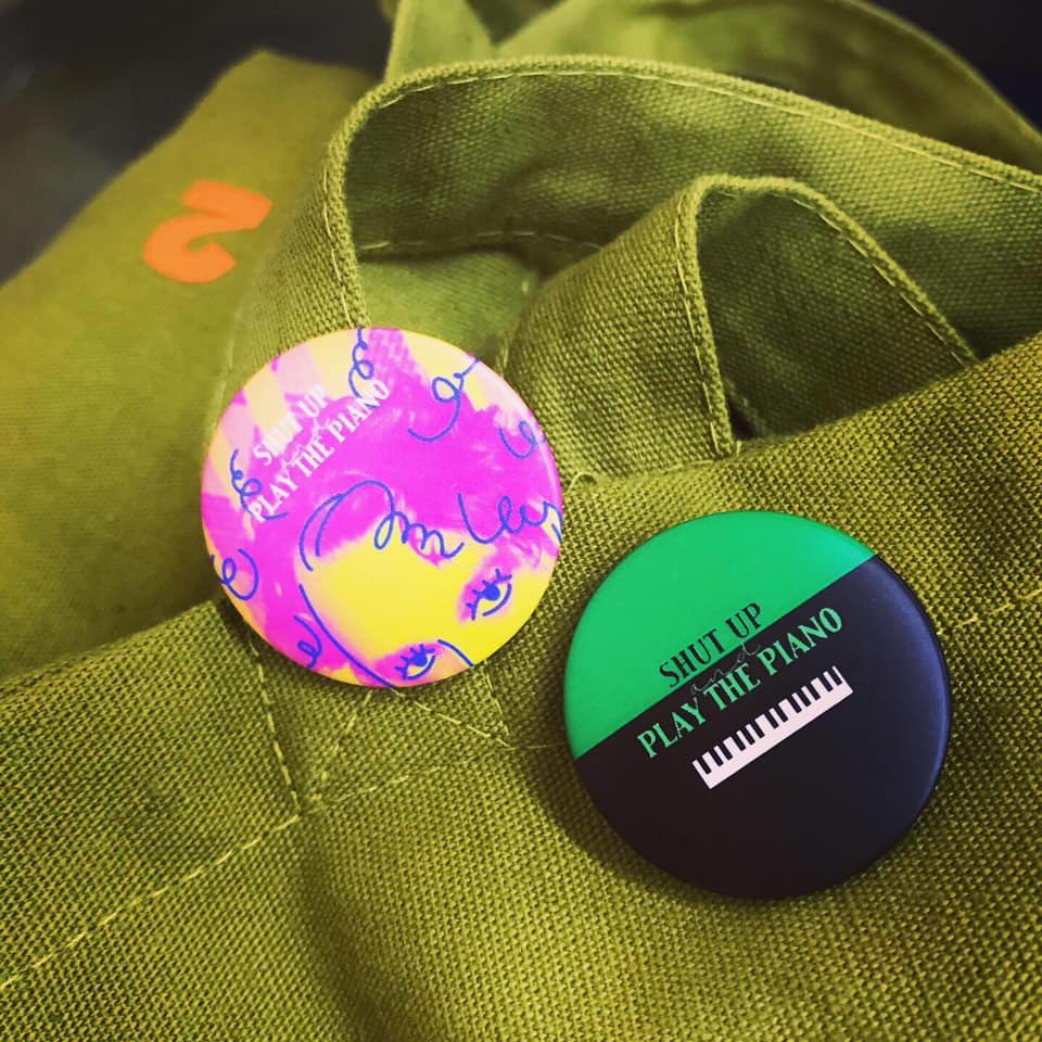 #닥치고피아노 #아트나인 아티스트들의 아티스트🎹🎹 괴짜 천재 뮤지션 #칠리곤잘레스 의 모든것! 영화 <닥치고 피아노!> 아트나인 개봉 기념...