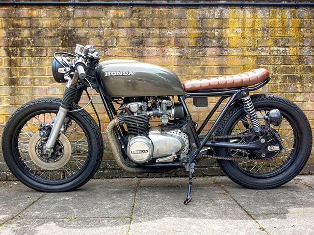 #classic #caferacer #style 
Starting to do some works on <a href="/murraypalmer/">Murray Palmer</a> 's #honda  #cb550 today. 
A re-energize and a fresh up!
#ironheads #ironheadsmotorcycles #custombuilder