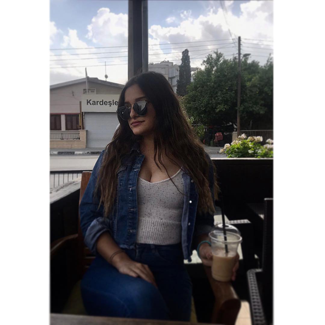 Selam aşklarım bugün showlara başlıyorum rt ve yorum yapanlara sürprizim olucak😘