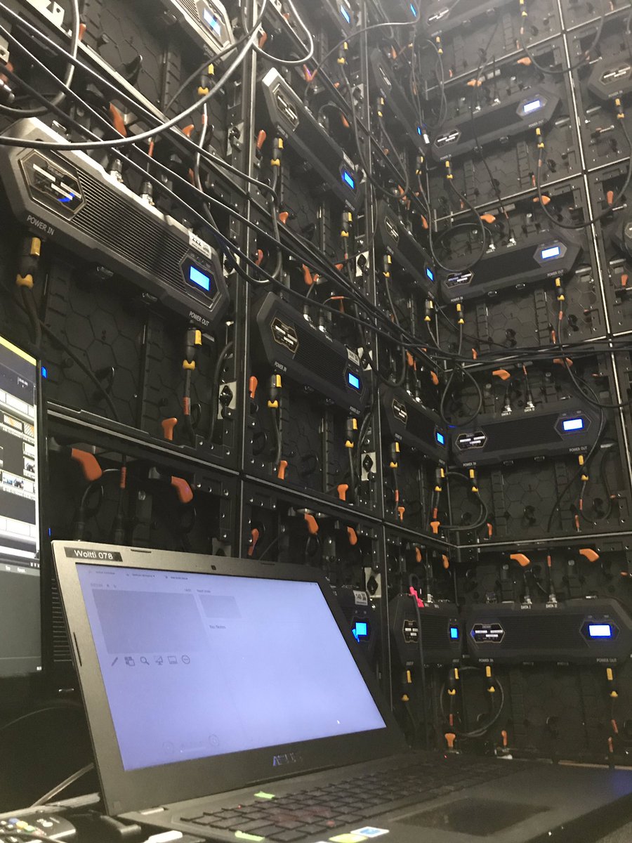 Marit2000's tweet photo. Backstage @NorShipping @wartsilacorp stand. #Hightech #SmartMarine #Biggestscreen https://t.co/Ac1NBkkYdR
