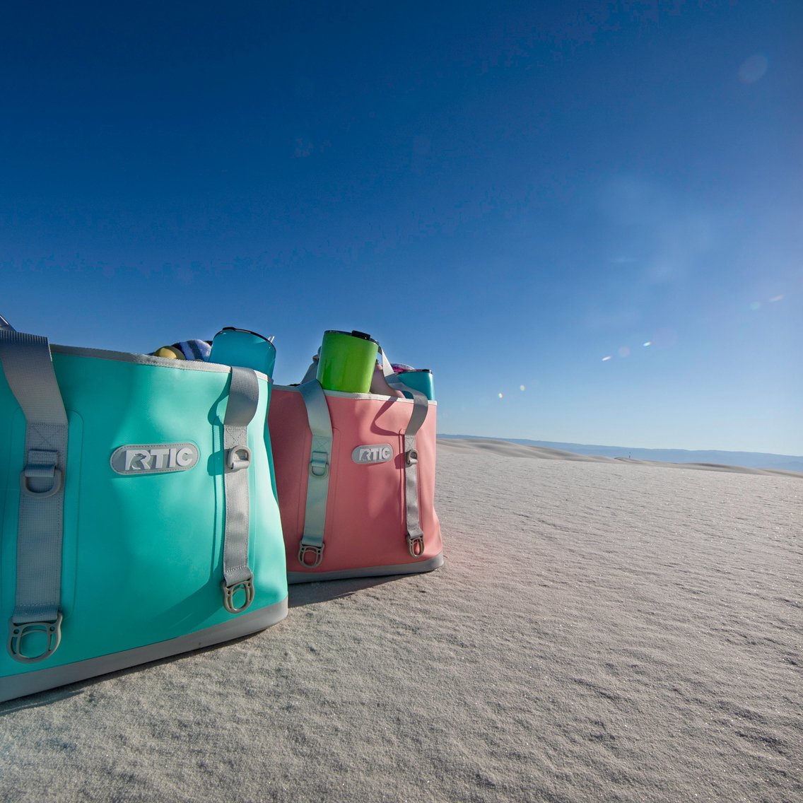RTICCoolers's tweet photo. Guess who's back!? Get your tote on with these fun summer colors 🏖️🌴☀️
#pink #seafoam #RTICTotes #RTICOutdoors #RTICforlife #RTICventures #BeachBags #GymBag #GroceryBag #EverythingBag #OverBuiltNotOverPriced https://t.co/zZNAE2ZKME