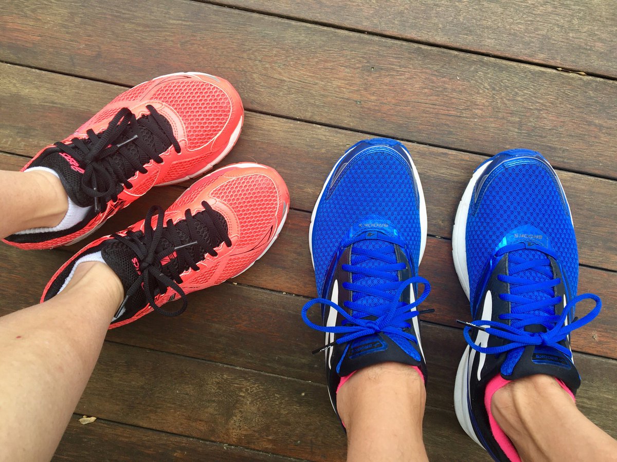 jlo5150's tweet image. #GlobalRunningDay  #getoutandrun Wednesday running with .@djdhear 🏃🏼‍♂️🏃🏼‍♀️😎 .@brooksrunning .@ASICSamerica .@Garmin