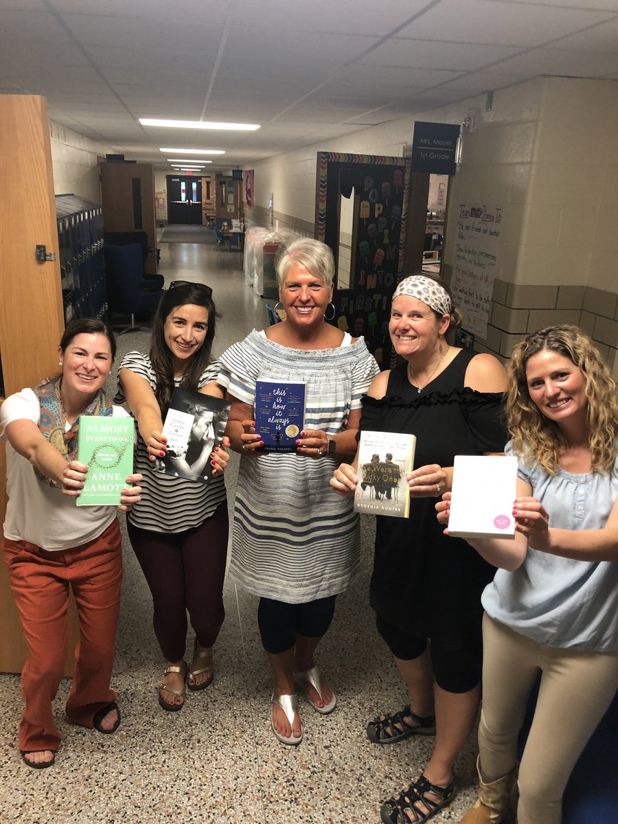 kathrynadrake's tweet photo. Our teacher-selected FOR FUN books have arrived! We gift teachers a book they want in celebration of our year. We are ALL readers... Living our reading lives @ghapspeach #rolemodels #read365 @ghschools https://t.co/rxF6yULHcw