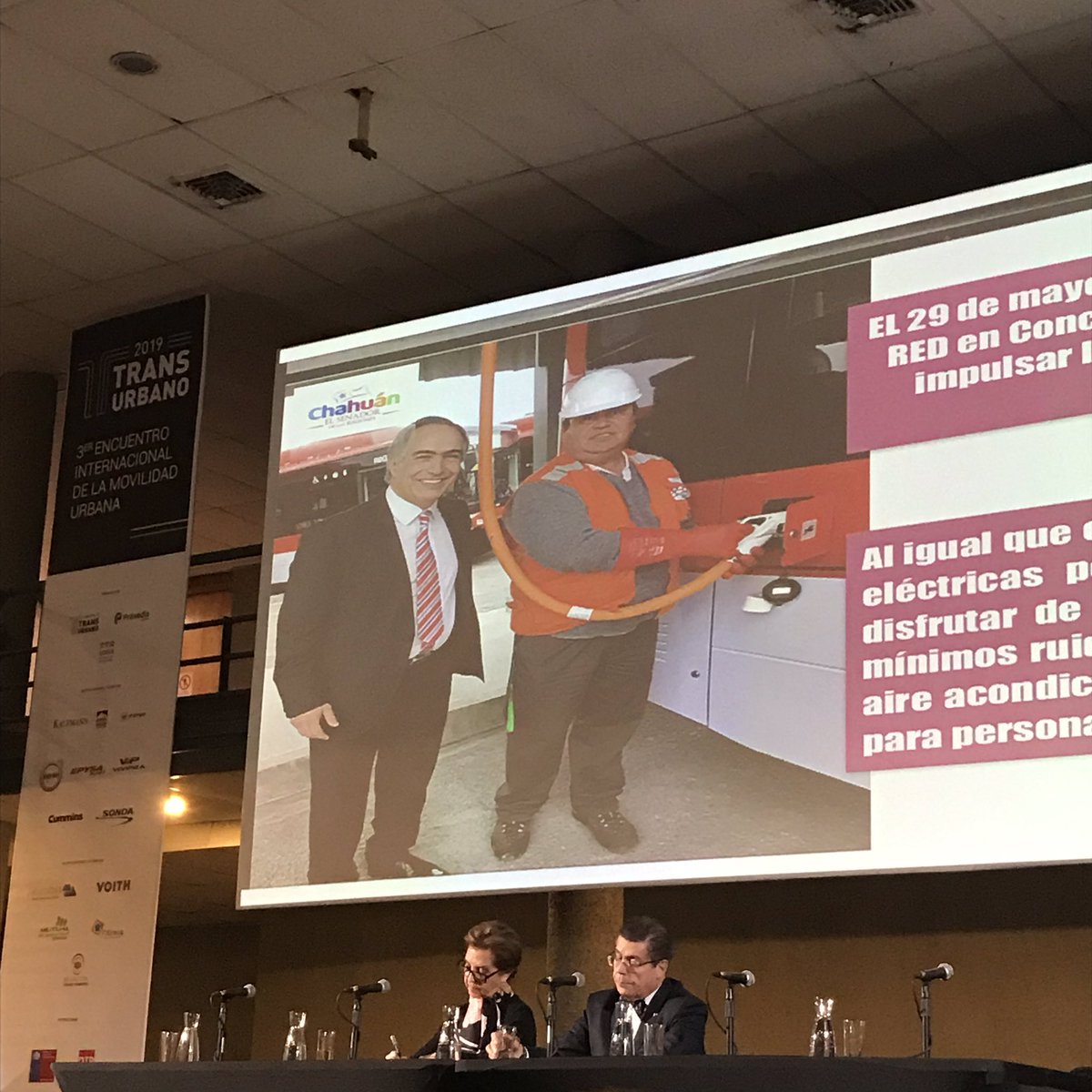 Transurbano_'s tweet photo. #Transurbano 2019: El senador @chahuan, nos comenta los detalles sobre el gran lanzamiento de #RED Concepción: https://t.co/Szov22TUqE