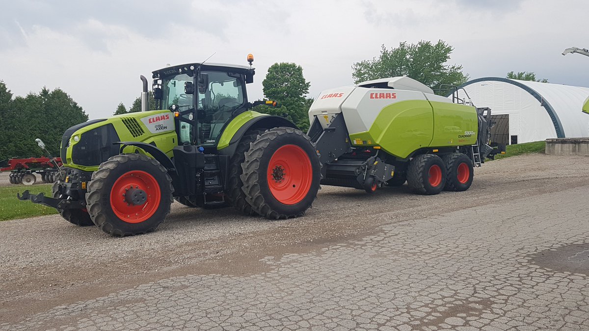 SunovaImplement's tweet photo. Getting ready to deliver our first Claas Quadrant 5300 large square baler. This thing is a machine. #claasquadrant5300 #Claasaxion880 @CLAAS_America https://t.co/yafHiXmRt1