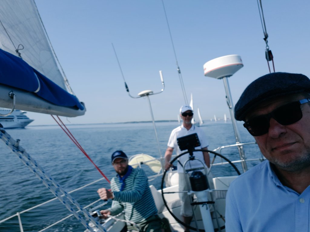 sy #Amarcord of @LukeFinlandInt boosted by #järkisärki, <a href="/metropolia/">Metropolia</a> art dept &amp; <a href="/eurofins/">Thiago Eurofins</a> expert sevices at #envisail of <a href="/SYKEint/">Finnish Environment Institute (Syke)</a>.