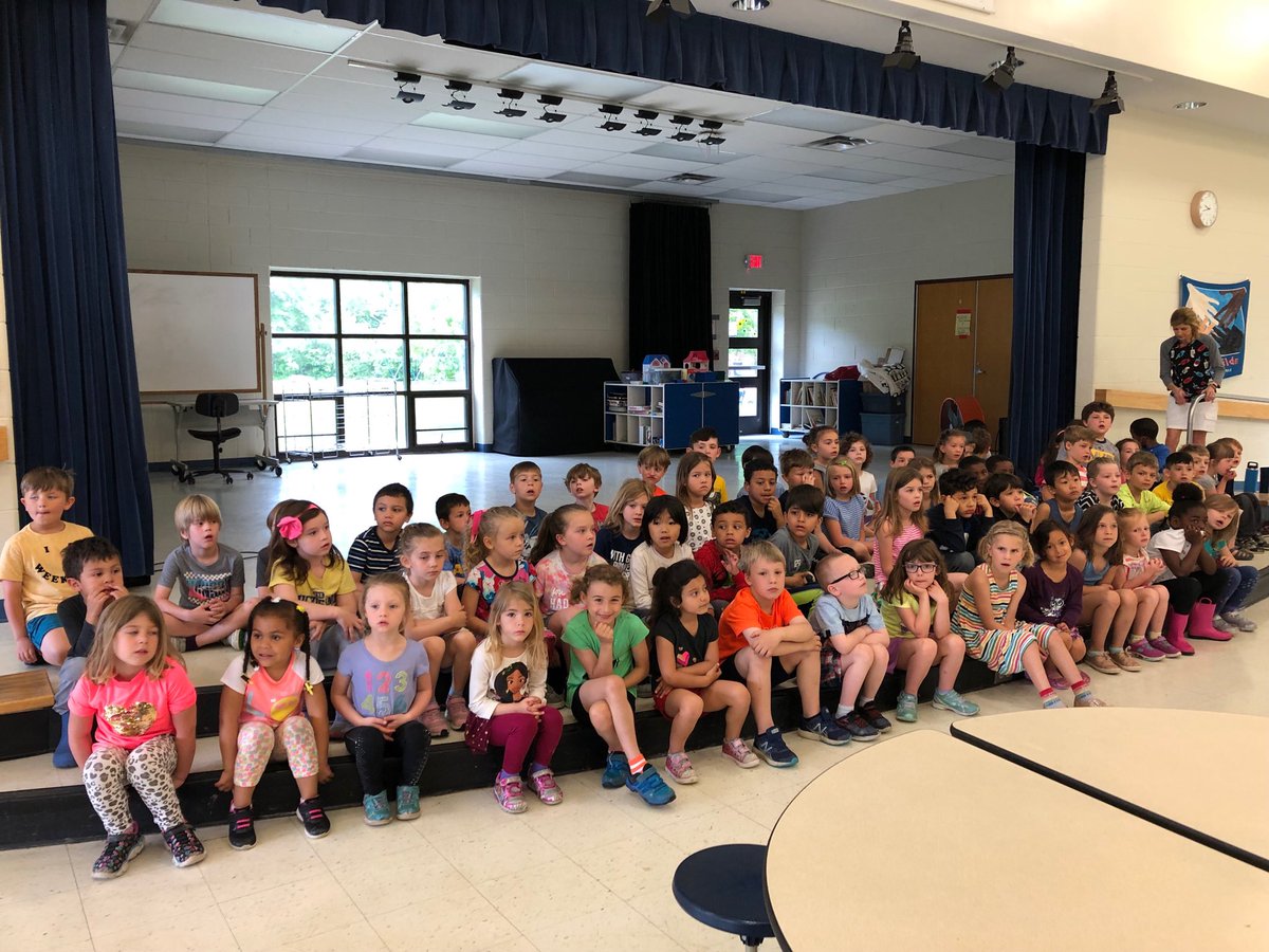 mcg153's tweet photo. Kinder-Y5s fun! ⁦@MsLevinesClass⁩ ⁦@A2_Haisley⁩ https://t.co/ja2oS5eWFx