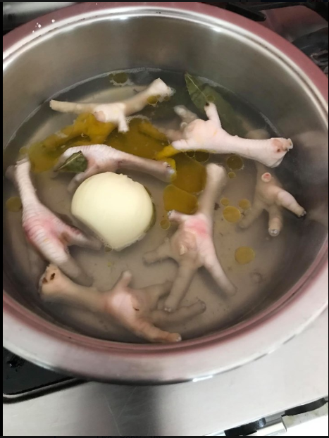 Banting7DMP's tweet image. Looks like chicken were trending in the admins kitchen, look what @xeyedmess has prepared for the #AdminChallenge #BantingChallenge admin cook out #banting7daymealplan