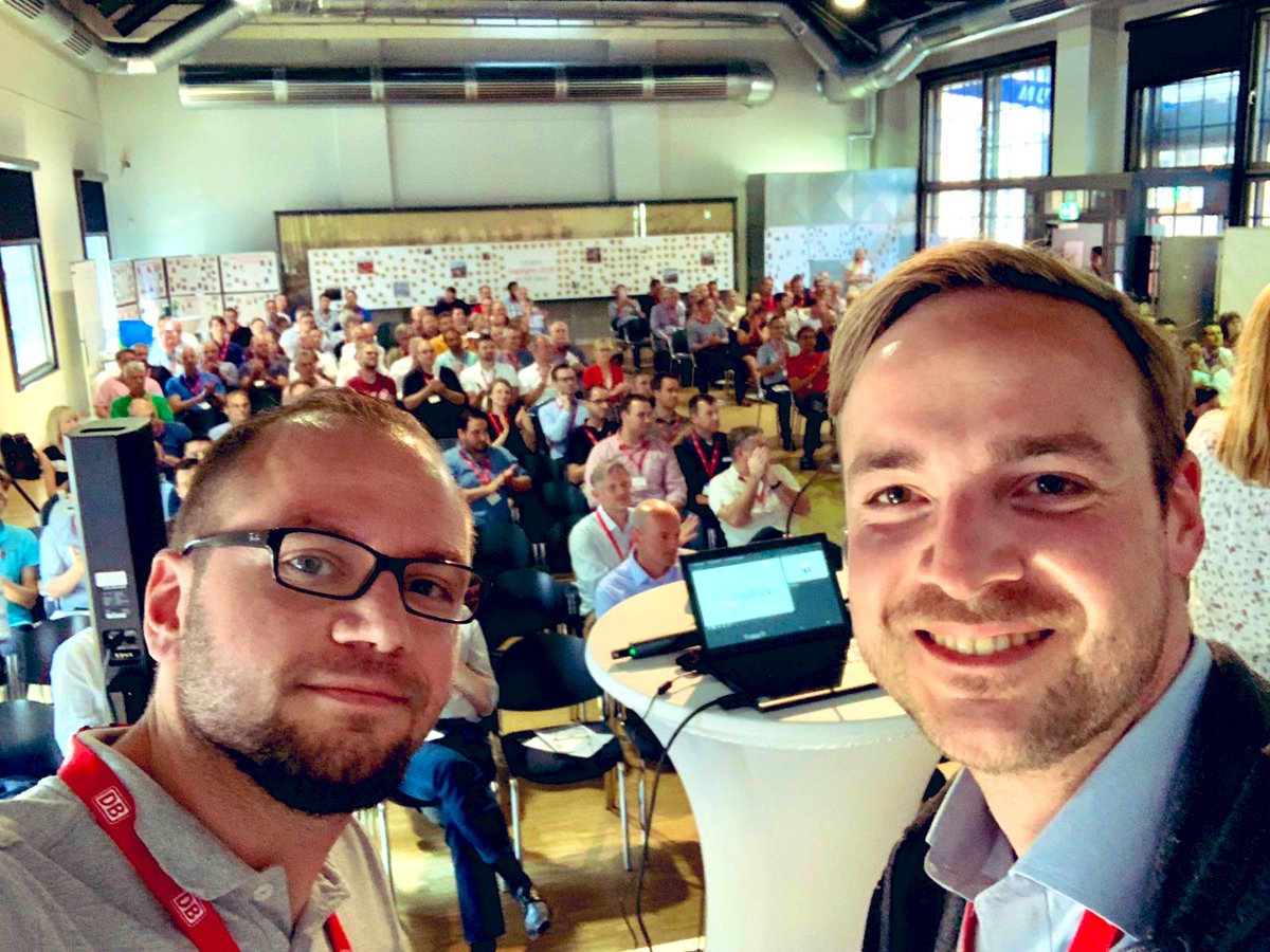 db_lernwelt's tweet image. #standingovation zum Abschluss unseres #dblernwelt Workshops bei #dbnetz 👏 #digitaleslernen rules!!! #db #learning #digitalisierung