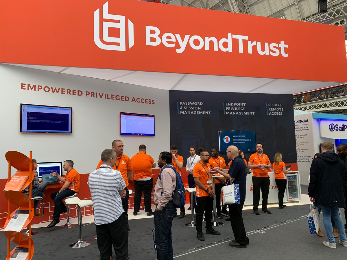 TekAppSrl's tweet photo. Tekapp è in visita alla fiera @Infosecurity Europe 2019!
Un appuntamento fisso per i nostri esperti, sempre alla ricerca di soluzioni nuove ed innovative.

I temi? #DataProtection, #DataEncryption ma soprattutto #Automation.
Ma uno dei termini più importanti è #deception https://t.co/2tUy7XJcyo