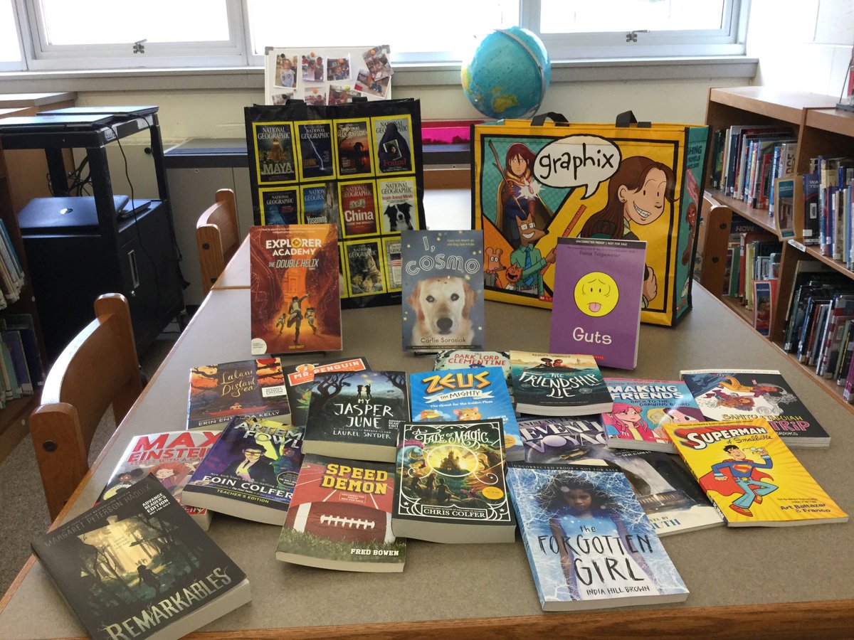 CBLindenLibrary's tweet image. 42 Amazing books for Linden Library, 2 signed illustrator prints,1 AWESOME experience @BOOKEXPOAMERICA. Thanks so much @CBSDSchools and @cbburgerbooks for this wonderful opportunity! @CBLibraries @CBLindenSchool