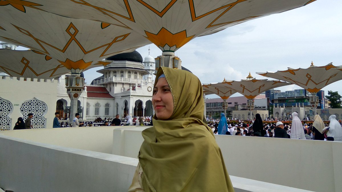 Tegar menghadapi berbagai pertanyaan keluarga besar. 
Mohon maaf lahir &amp; batin rakan 🙏
Alhamdulillah #LebarandiAceh