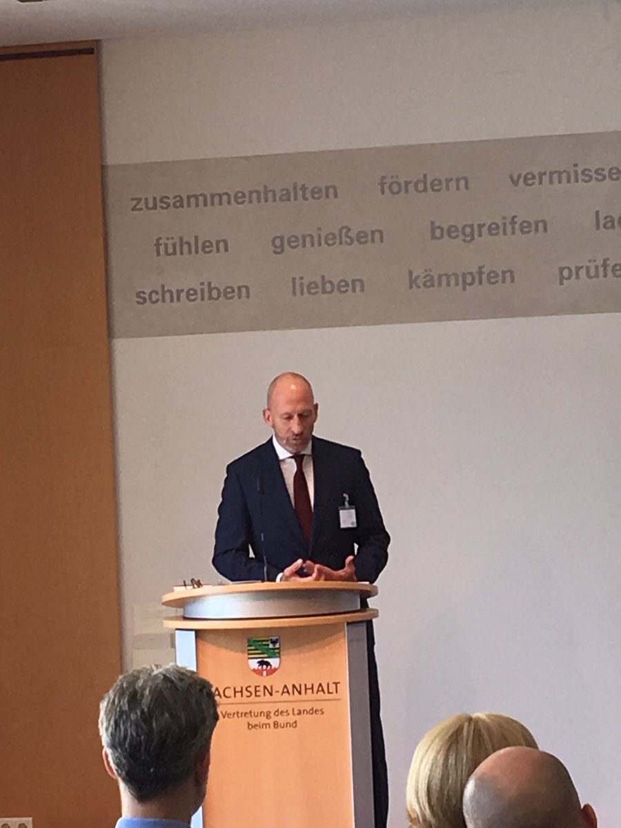 CarstenDierig's tweet photo. „Die Ausgestaltung der #Nährwertkennzeichnung braucht eine sachliche Grundlage und darf nicht diskriminierend sein“, fordert #wafg-Präsident @PatrickKammerer beim Frühjahrsmeeting. Klar müsse eine Kennzeichnung einfach und intuitiv sein, aber auch objektiv richtig @welt https://t.co/OeKbYzXivi