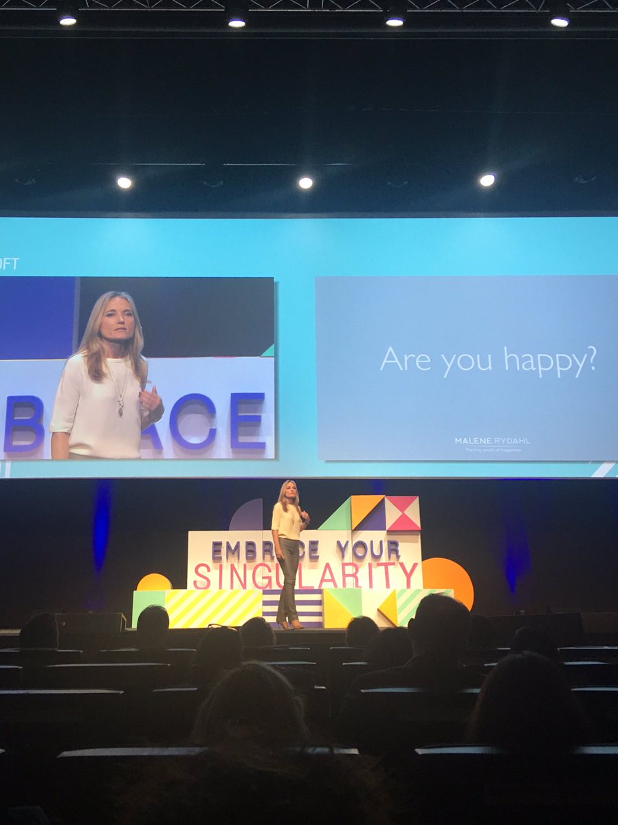 VirginieGRAND's tweet photo. « Your relationships influence your wellbeing » : closing keynote by Malene Rudahl, author and speaker 
#Clubts #CLUBTS
#HR 
 #microsoft Talentsoft https://t.co/K5RR6hYKh9