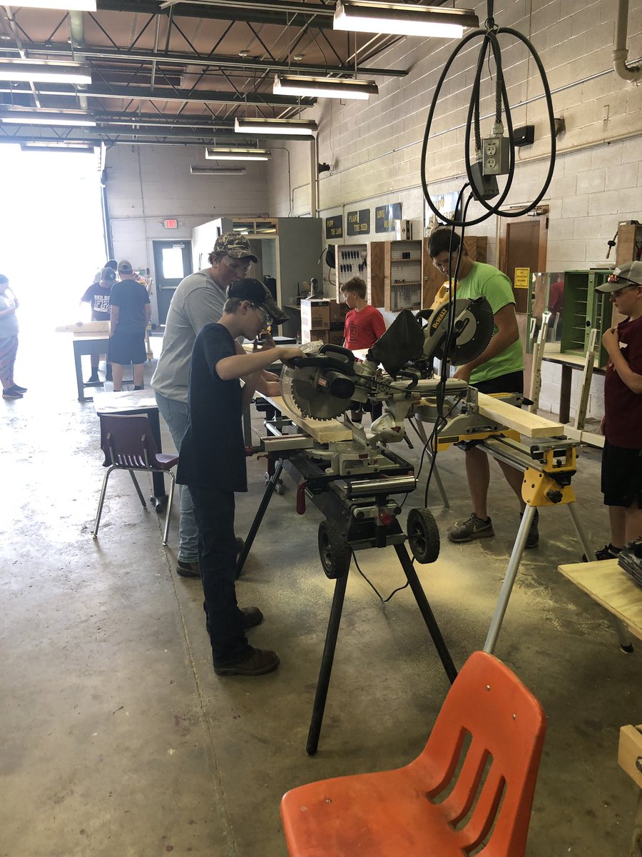 redbudffa's tweet photo. Day 1 of FFA/Ag Camp! Building a flower box in shop and learning about gardening and composting! #RedBud132 #FFA #TeachAg #FFACamp #AgCamp https://t.co/P2WkjNjLis