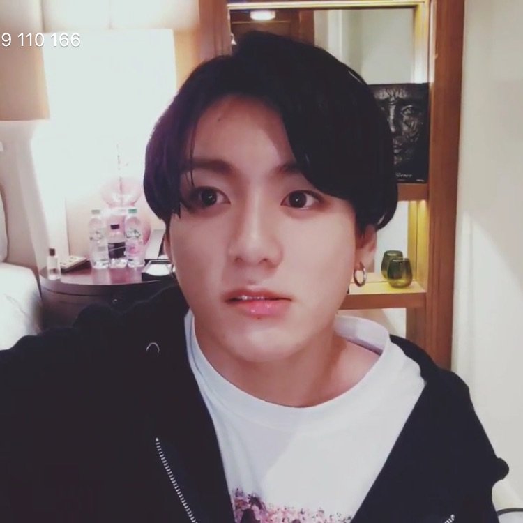 jungkook smiling ♡ (@jeongguksmiling) on Twitter photo 