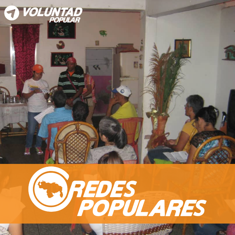 RedesVP's tweet photo. Conformación y juramentacion de red popular y Comite de AyL del sector San Luis, Parroquia Ayacucho. Municipio Sucre 1. Luego se conformo y juramento la Red Popular del Sector Valle Verde, Parroquia Valentín Valiente 1. https://t.co/Dzz7urdUPJ