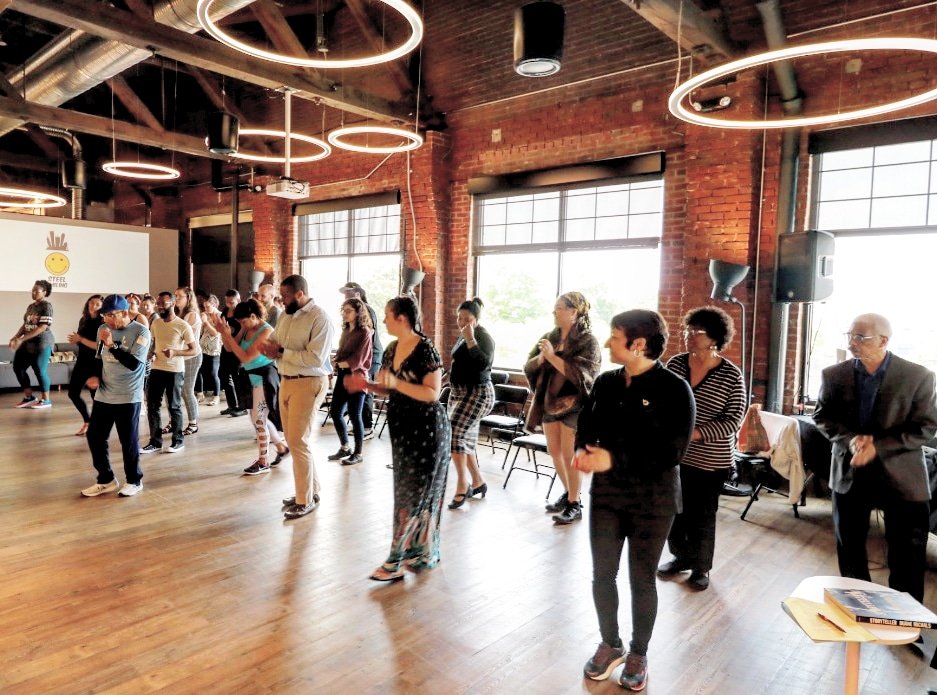 SteelSmilingPGH's tweet photo. Many thanks to Mr. Roland for getting everyone up and dancing during our Mental Health Awareness Day Event. Research shows that regular physical activity can positively impact our mental health and wellness.
#SteelSmiling #MentalHealth #Pittsburgh π https://t.co/yQqJDprP6L