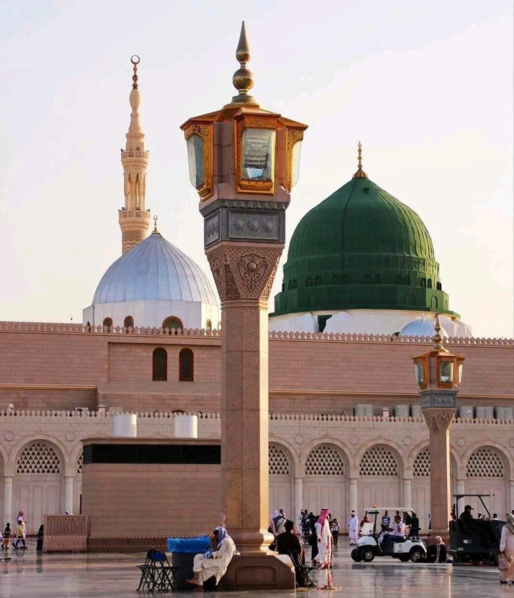 AhmedRazaQadri's tweet photo. Meri Jaan Madinah❤️ https://t.co/d9zrsAuIeH