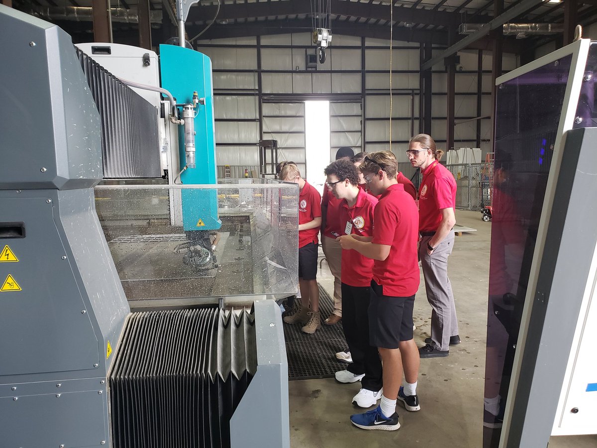 stephaniedeloa2's tweet image. @DogsRobotics is at Dominion Energy machine shop getting to see the water jet where a lot of our pieces were cut. So excited to thank the guys who offered to help this year! @GHSCollier