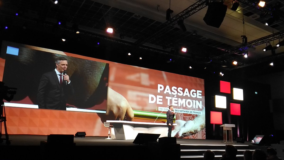 LextensoNotaire's tweet photo. Passage de témoin par le président du 115e congrès à Jean-Pierre Prohaszka, président du 116e #CongresNotaires qui se tiendra à Paris du 4 au 6 juin 2020 #Protéger @CongresNotaires https://t.co/lyUhmrvJVS