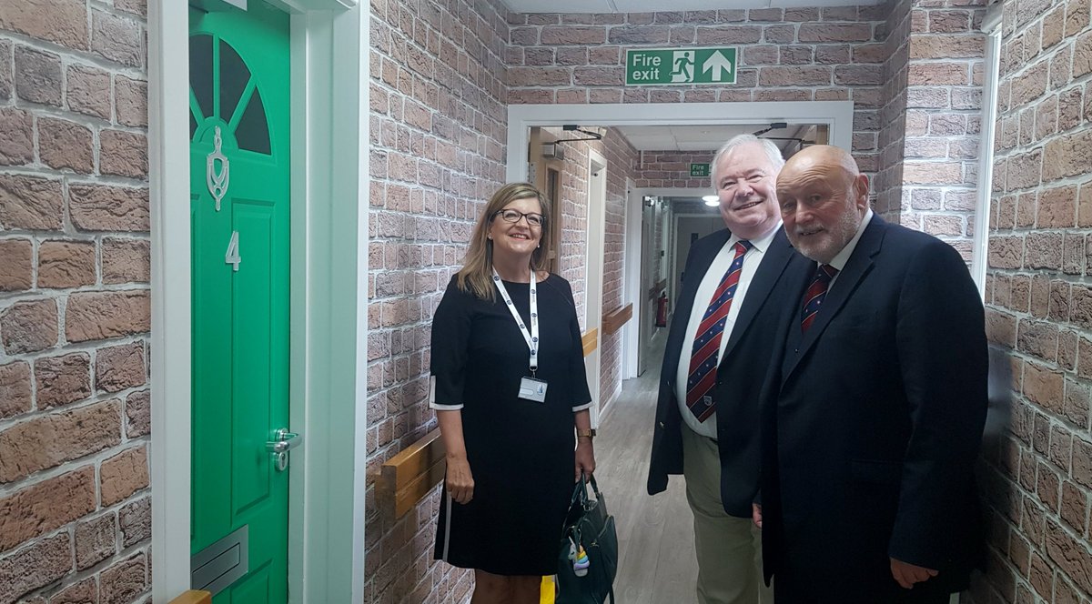 The ELMC and <a href="/ELMCHewlettCt/">HewlettCourt</a> have an excellent relationship with the <a href="/thermbi/">RMBI Care Co.</a> care home, Ecclesholme. Chad Northcott @ELMC_Chairman and Julie Ward (Director of Operations) enjoyed presenting £4000 to the Assoc'n of Friends of Ecclesholme and touring the recently refurbished Home