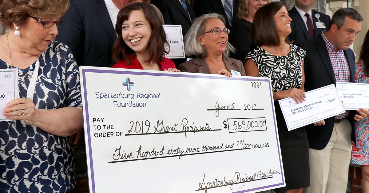 Find out what organizations received part of the $569K in grants awarded today. discoverhealth.org/know-more/5690…

#UpstateSC #onespartanburg #service <a href="/SptbgRegional/">Spartanburg Regional</a> <a href="/DiscoverHlth/">Discover Health</a>