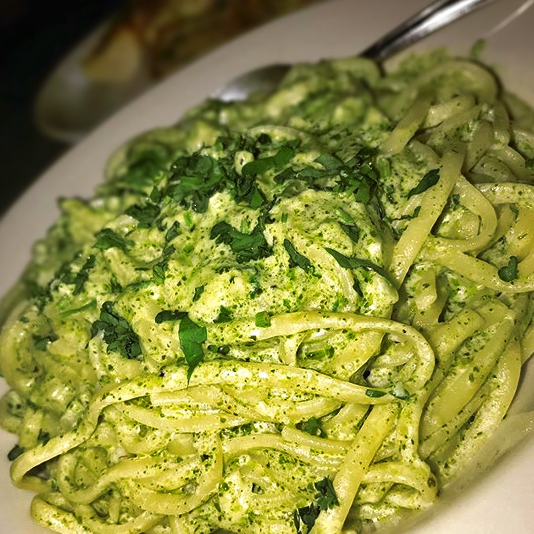 victorspizzasf's tweet photo. Pastas: pesto (fresh basil, garlic, cheese and cream) Served with soup or salad and homemade bread and butter! https://t.co/o7bqZSoVuM
