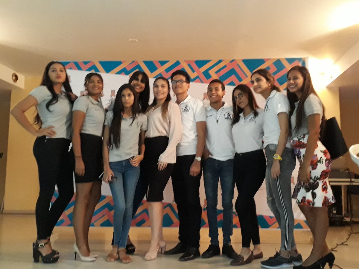GaletLuz's tweet photo. #EIUNIGUAJIRA2019
#UniguajiraMaicao https://t.co/6kQ3e8NQEk
