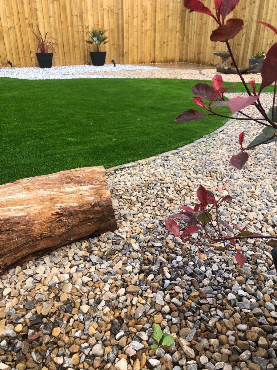 InfoHowe's tweet photo. Clients brief completed, finishing touches continue.
#gardendesign #gardennortheast #livingnorth https://t.co/fMYTgRUX70