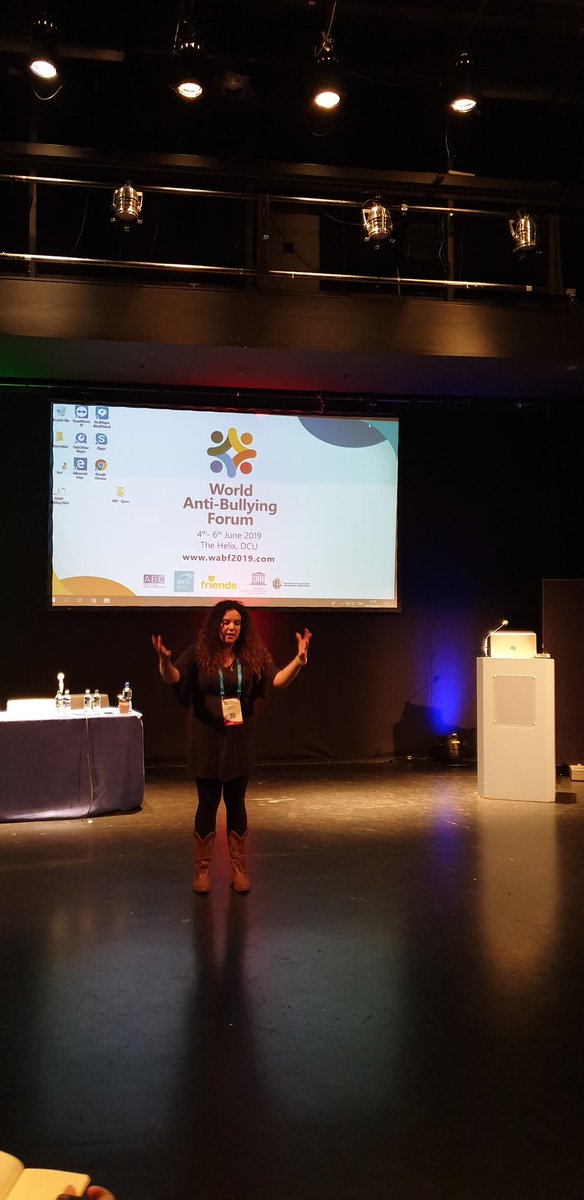 FredFeatham's tweet photo. With Kourtney of @thebulldog solution! 🇺🇸🇬🇷 @wabforum @FeathamSchools #wabf2019 #Featham #bulldogsolution https://t.co/5fhfFU00IY