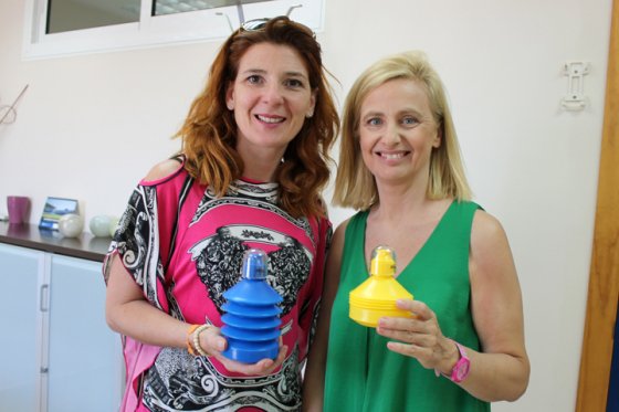 MijasCom's tweet photo. #Sanidad | #Mijas

🐶 Sanidad repartirá 1.000 botellas para diluir los orines de los perros.

Se aconseja rellenar estos botellines con agua y vinagre para reducir las manchas y los malos olores.

▪ https://t.co/CgWxVxSg7O https://t.co/XsTkKiNVUP