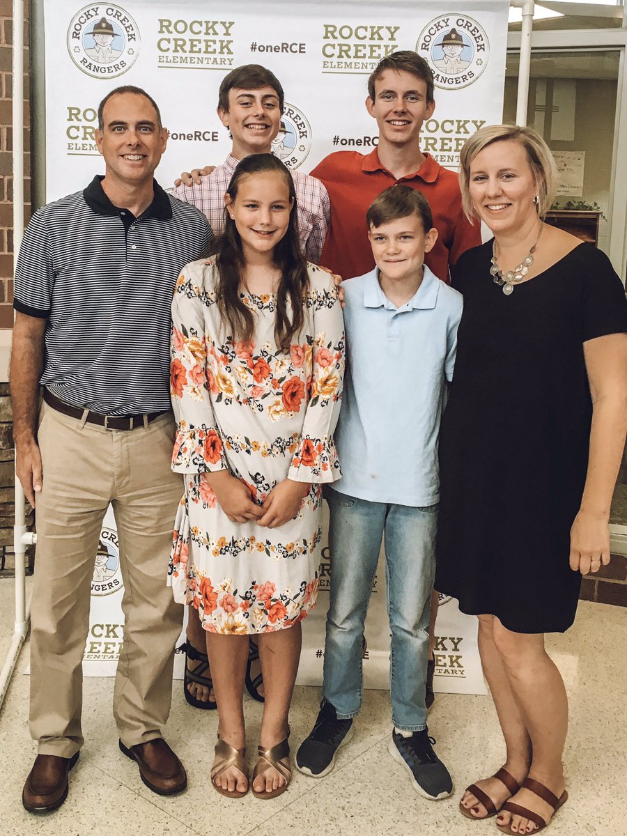 andreakrick's tweet image. Celebrating Macy’s 5th grade year today and wrapping up 13 years of elementary school for the Krick family! Oh how we love and appreciate our @RCESLex1 teachers and staff! #teamkrick (grows up!!!)