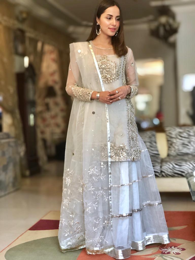 MediaSpringPk's tweet photo. #Nimrakhan stuns in this beautiful ensemble by #fasdesignstudio on #Eid https://t.co/Ubs4jmqb42