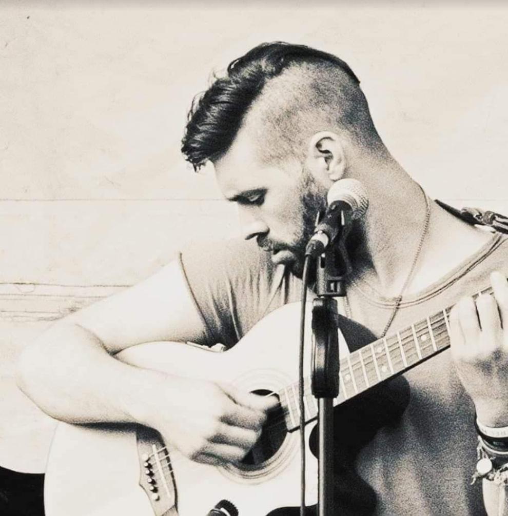 MadeBeautifullyHere tweet media