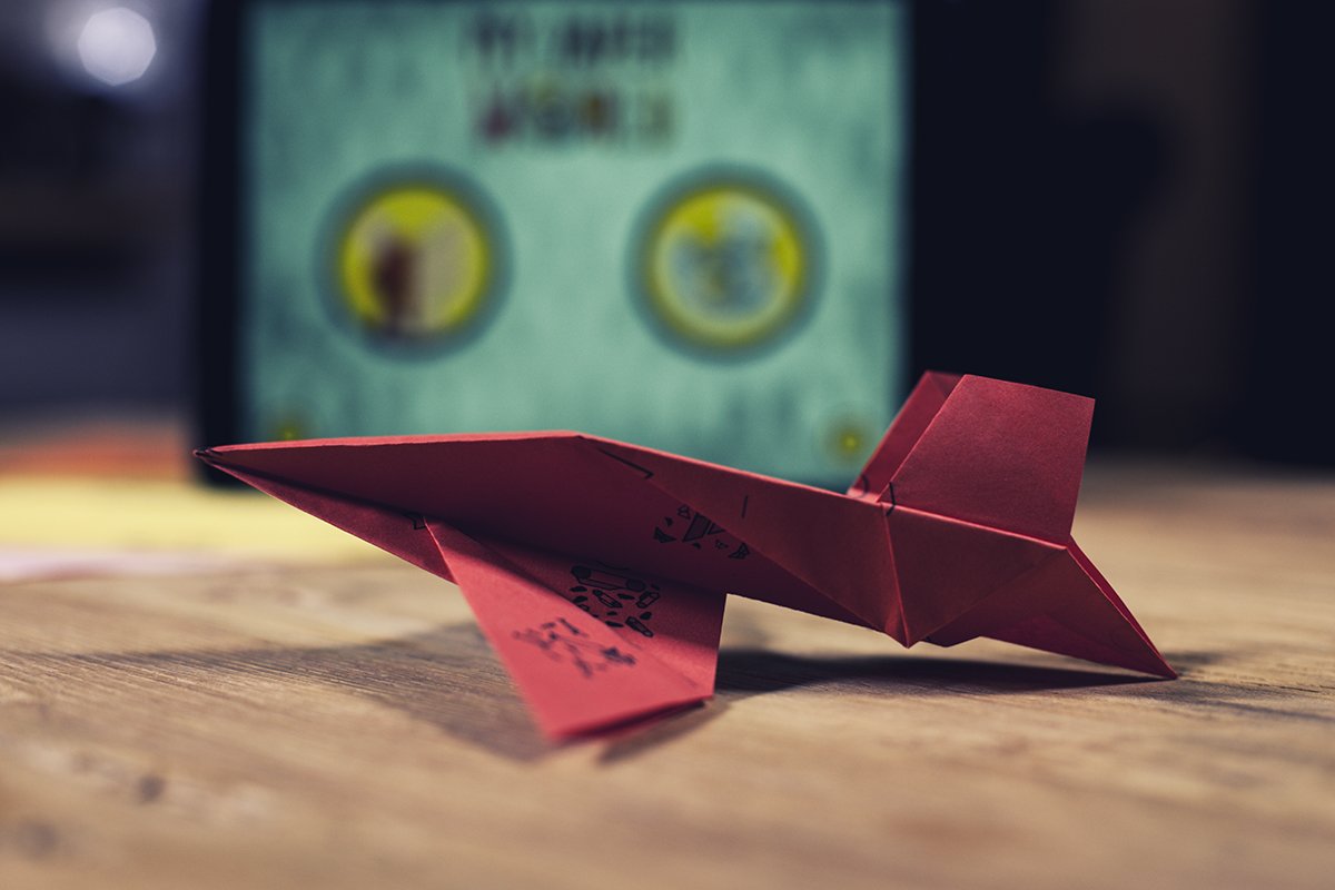 ✈️ The airplane is one of the first origami figures a child learns to fold.

Have you discovered our paper airplane on the <a href="/MyPaperWorldApp/">My Paper World</a>? What are you waiting for, let's get folding and fly high!

🍃 Get the app on the App Store: bit.ly/Play-My-Paper-…

#origamiplane #kidsfun