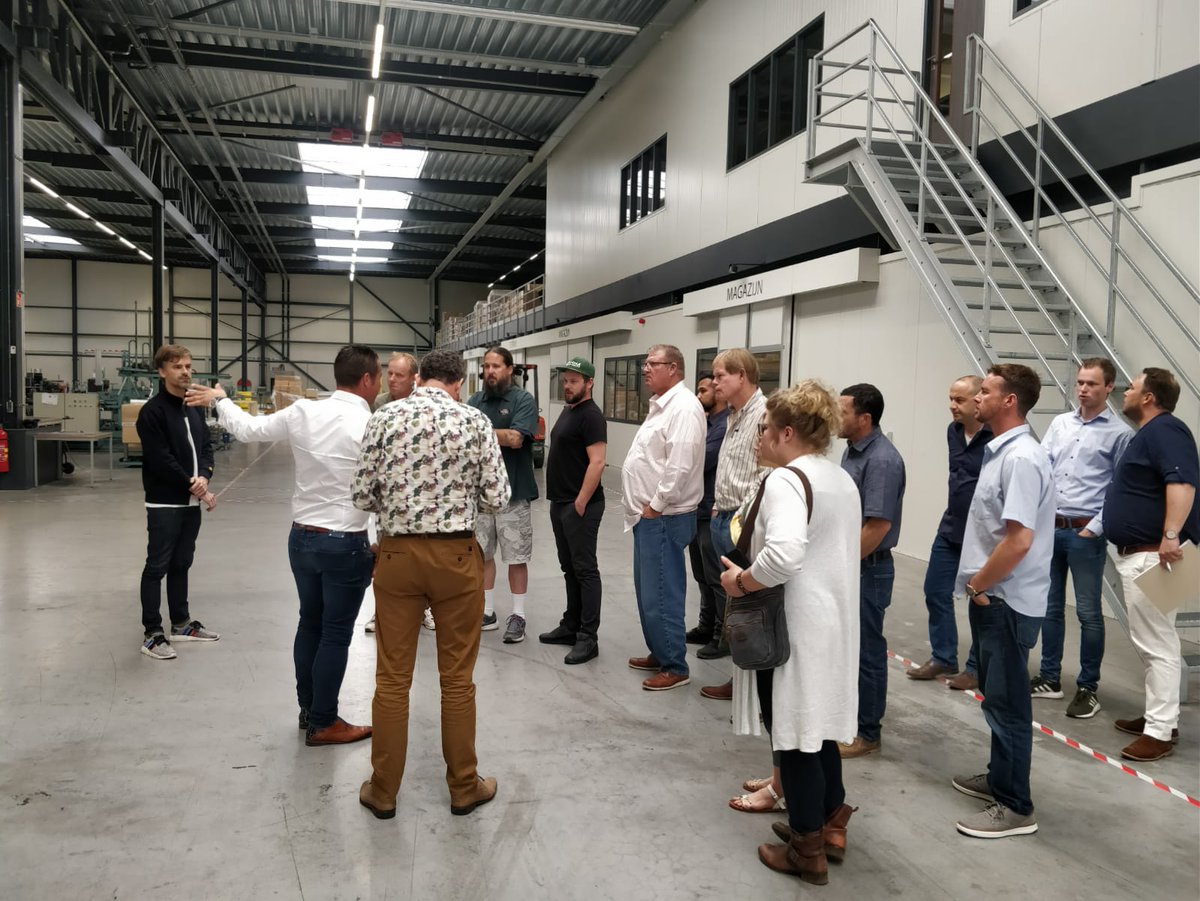 jungle_talks's tweet photo. Participants to the Mastercourse Medicinal Cannabis are exploring the world of horticulture now, visiting our partners among others @Havecon @Codemasystems @Meteorsystems @RidderGroup. Thanks for your efforts! #jungletalks #MastercourseMedCan https://t.co/bNEK0fOFyj