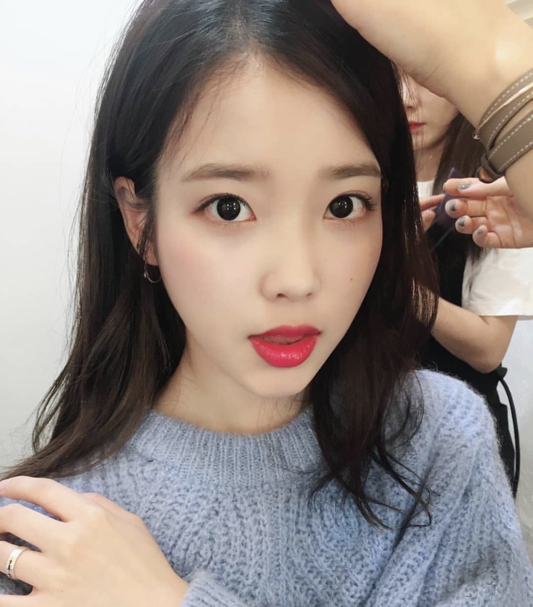 まどか V Twitter 韓国人女性の顔 つくってる場合も含めて すごく好きで すごく憧れるんだけど いいパーツが全部揃ってるのがiu ちゃんて感じ こんな顔になりたい Iu 韓流好き