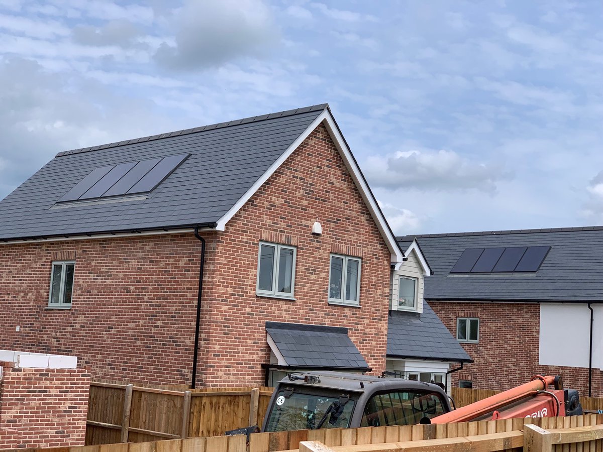 A little more solar powering Essex homes ⁦<a href="/ViridianSolar/">Viridian Solar</a>⁩ #Fusion