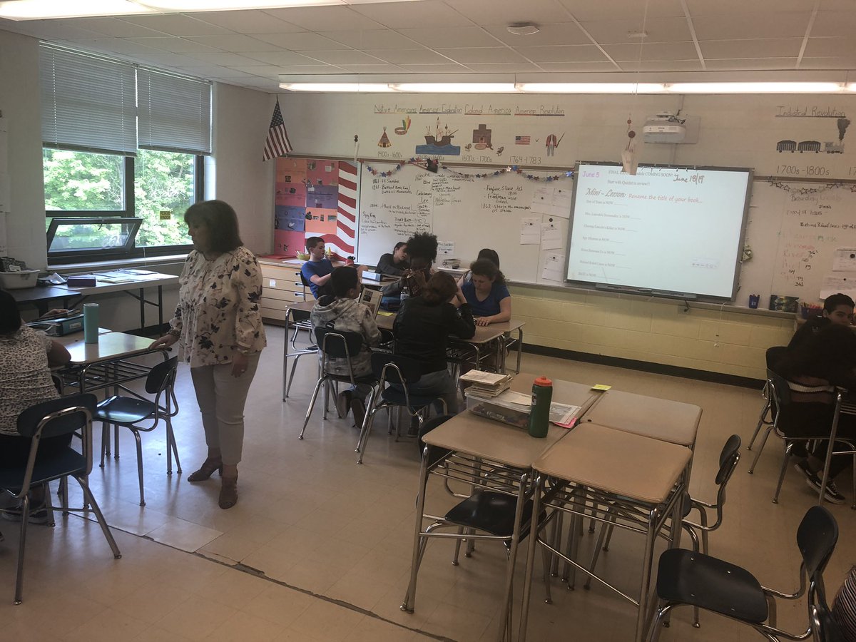 Rename your book title! Sounds so simple. To them they are just giving their book a new title. BUT to me, I know to complete the mini lesson task they must have a discussion about their books historical content. #sneakymartin #minilessons #breakouts @Carmelschools @Carmelschools